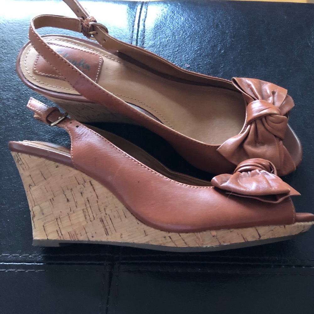 Clarks leather sandals size 6-6.5